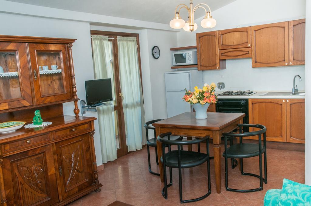 Agriturismo Il Casale Di Monica Rivotorto Buitenkant foto