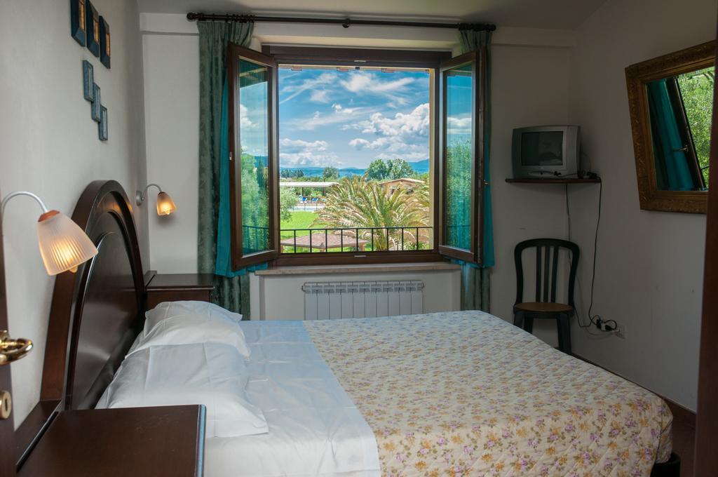 Agriturismo Il Casale Di Monica Rivotorto Buitenkant foto