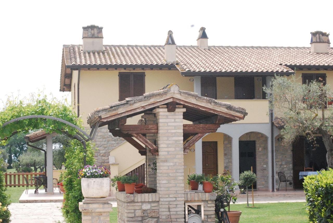 Agriturismo Il Casale Di Monica Rivotorto Buitenkant foto
